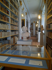 varnhagen_vitrinenausstellung_weimar_2024